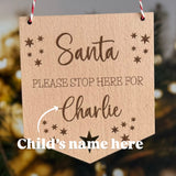 SANTA PLEASE STOP Here Sign - Personalised Father Christmas Door Hanger - Christmas Decoration - Wooden Sign