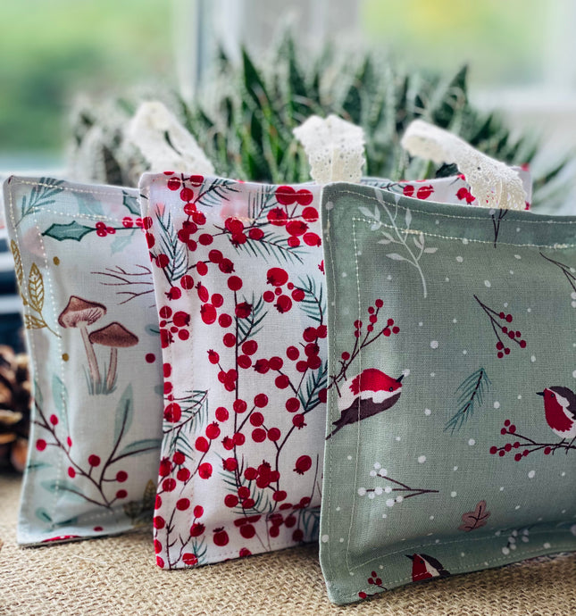 LAVENDER BAGS, Set of 3, Handmade, English Lavender, Robin Woodland and Christmas Berries Design Fabric - Butterfly Crafts